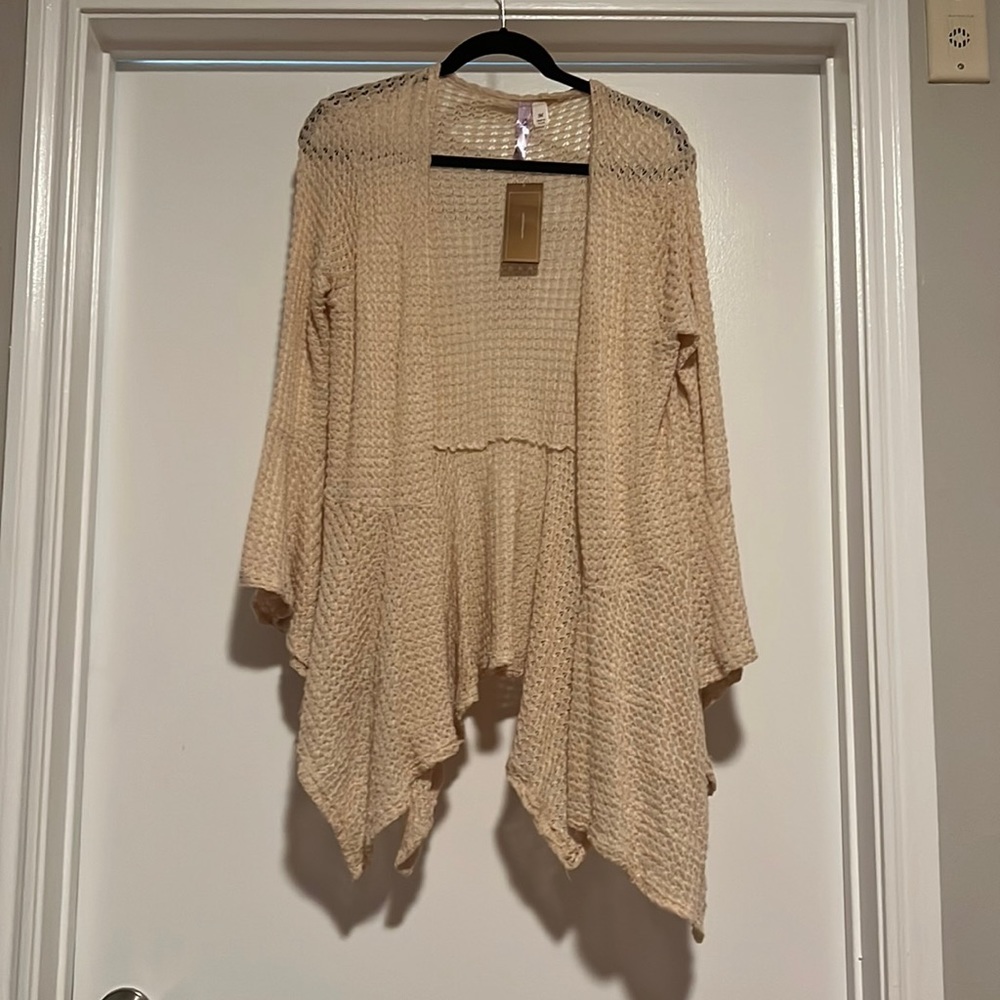 Neutral cardigan